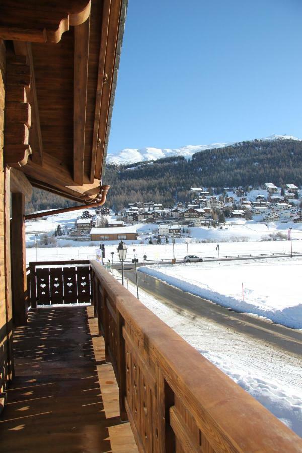 Mont Chalet Apartaments Livigno Exterior photo