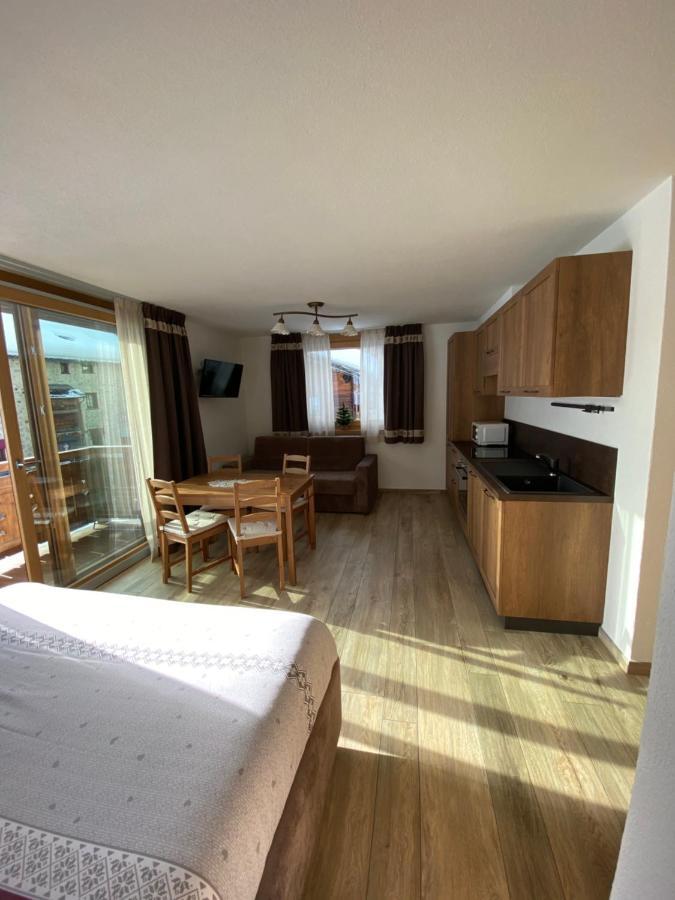 Mont Chalet Apartaments Livigno Exterior photo